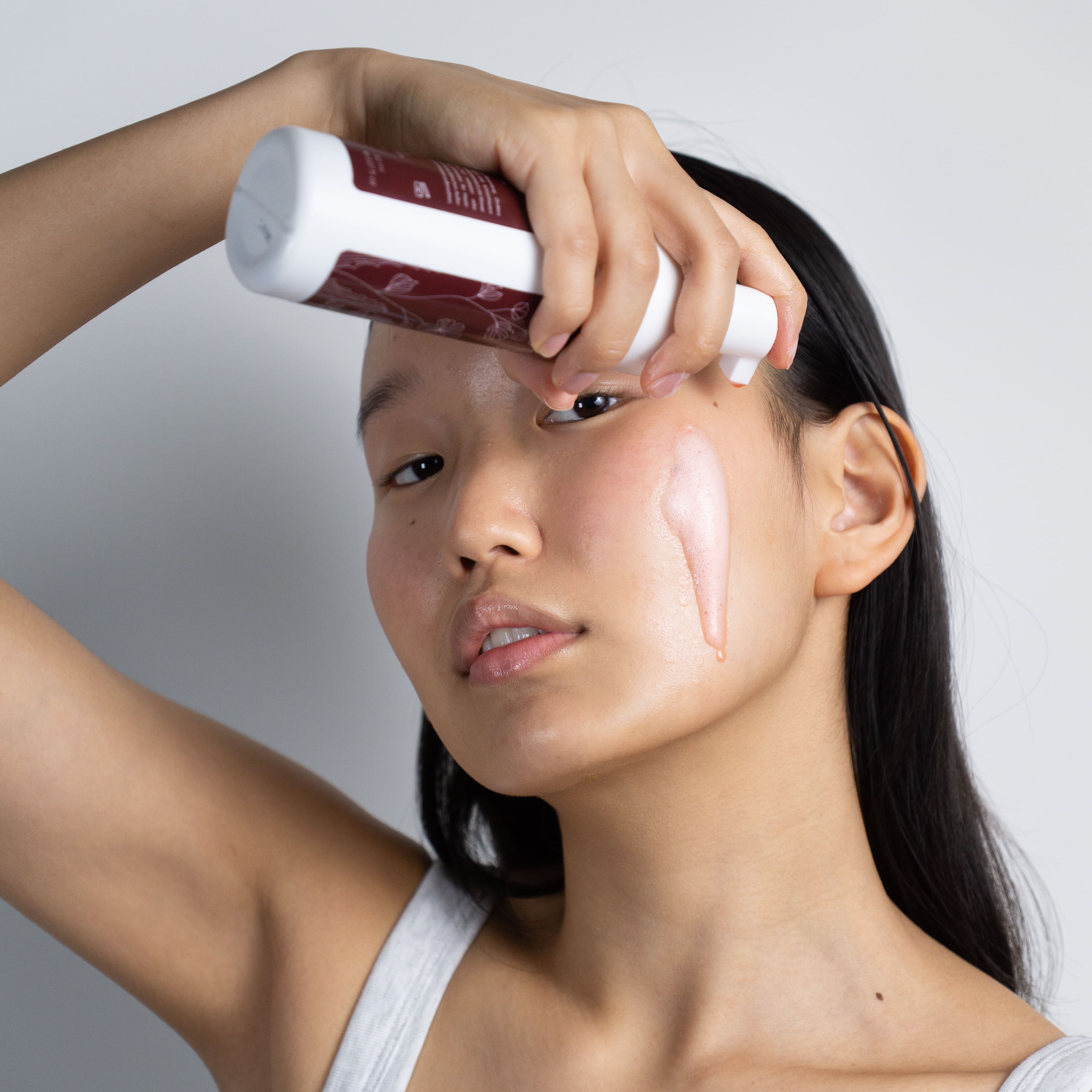 Pure Cleansing Mousse mit Aloe Vera und Blütenextrakten